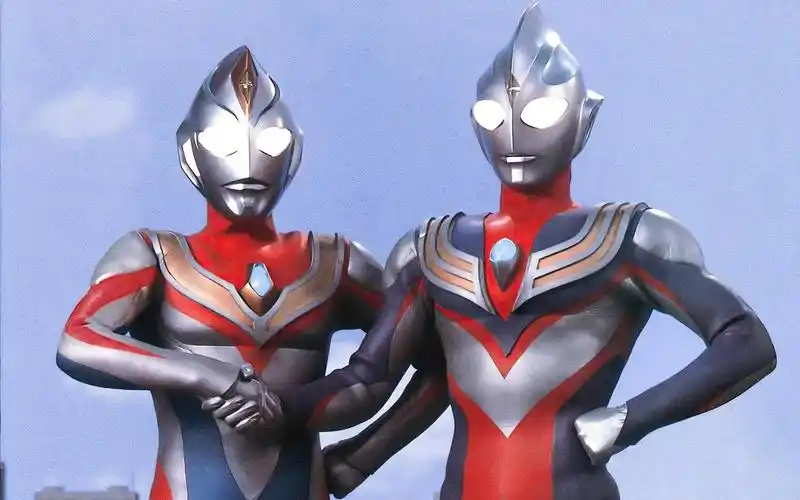 迪迦奥特曼与戴拿奥特曼真帅!