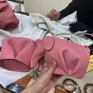 【星光拍】loewe/罗意威经典动物小象包零钱包手提单肩斜挎包女包