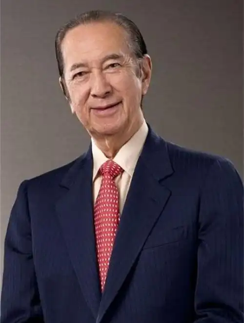 千亿赌王何鸿燊:坐拥5000亿家产千亿藏品,86万续命针打11年3-度小视