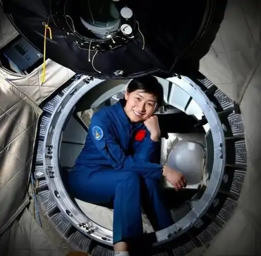 中国女航天员刘洋结婚8年未生子首次升空前为丈夫留下2条遗言