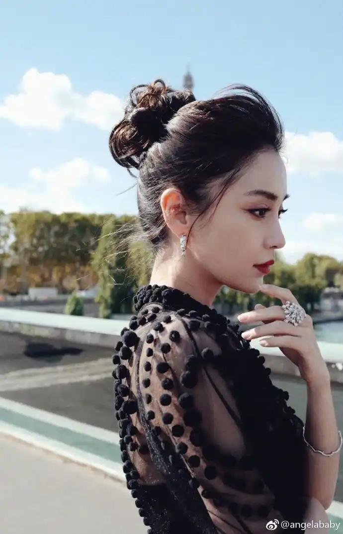高清镜头下angelababy颜值爆表