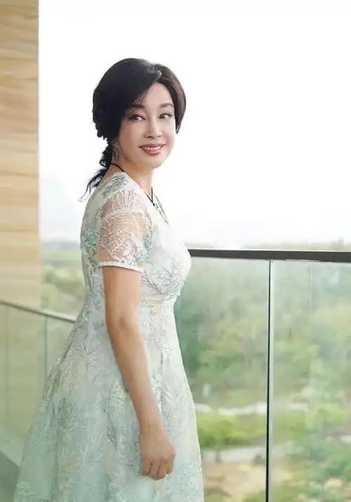 刘晓庆可惜,翻车了.