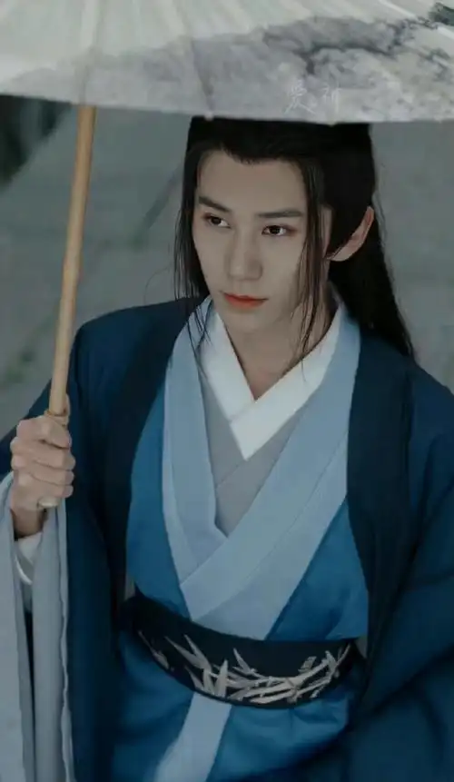 张真源侠客造型#张真源造型鲨疯了!骨相好看的人古装造型就是绝!