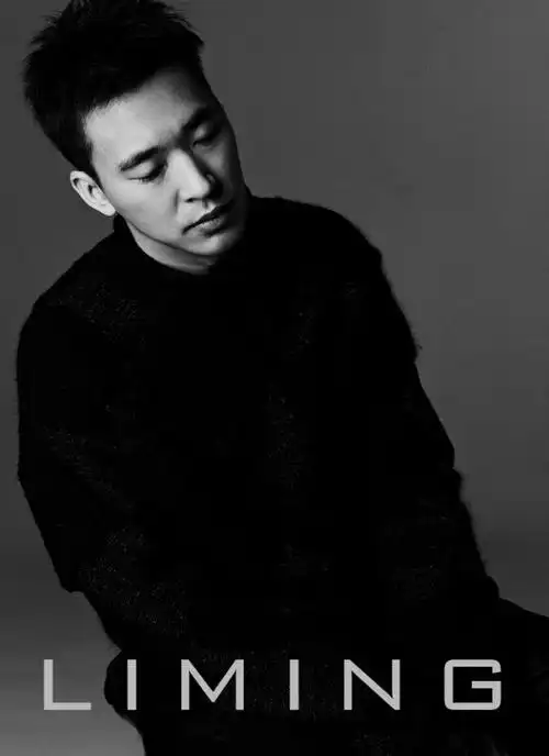 黄立行皮衣展示型男魅力