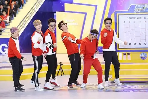 跑男6个常驻嘉宾已官宣3人baby蔡徐坤已确定新人中他呼声最高