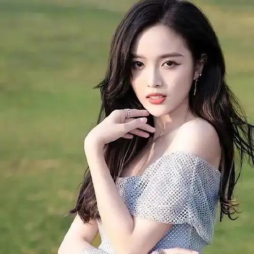 明星头像吴宣仪高清头像