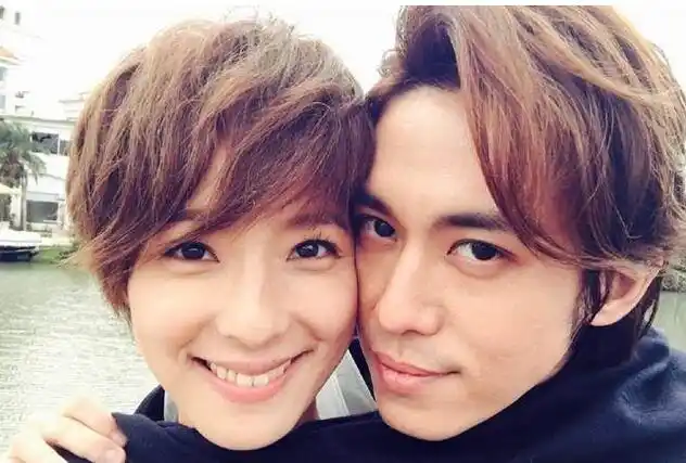 最基情的偶像剧杀青了,赖雅妍陈楚河配一脸