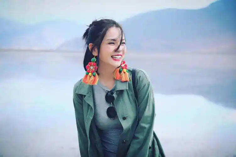 身份显赫的释小龙,为什么不红了?_郝劭文_时候_观众