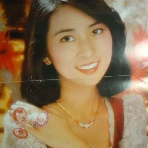 "十二生肖"过七亿 林凤娇早期惊艳照