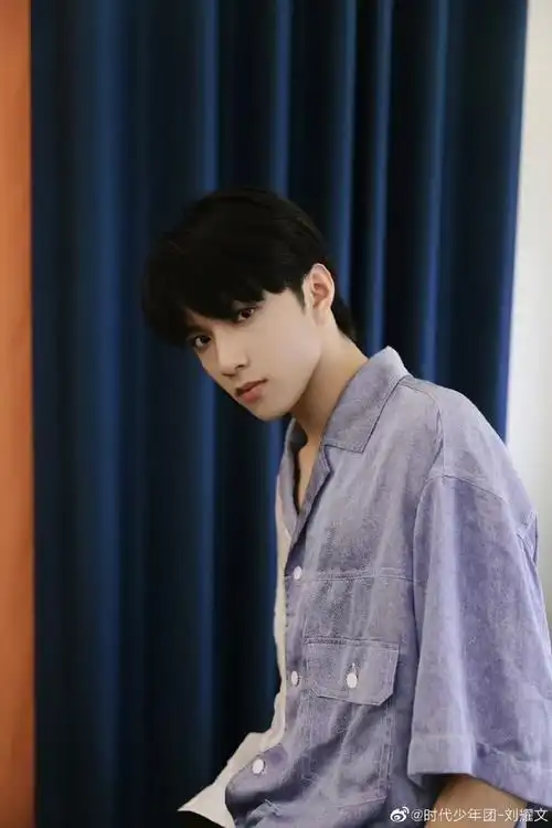 刘耀文0923生日快乐#是耀眼十足的全能少年,也有着超越年龄的成熟与