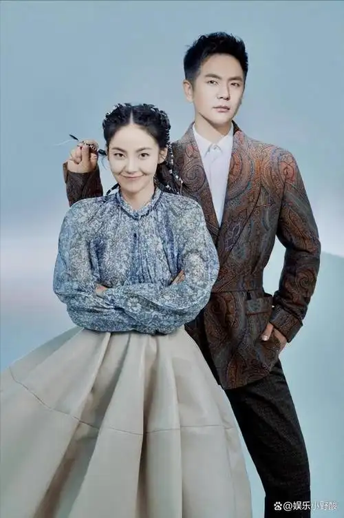 第二天网络上传来了令人意外的消息:据称张晓龙在半夜带着女友做了