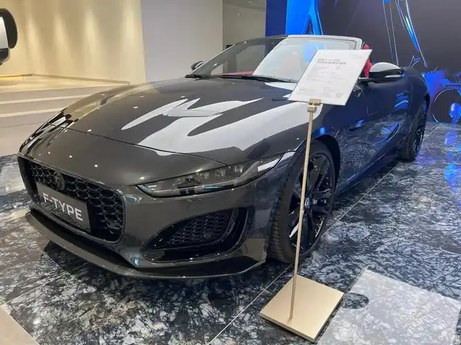 捷豹f-type敞篷版75周年纪念版,50万左右的全新跑车,全网寻找对手,不