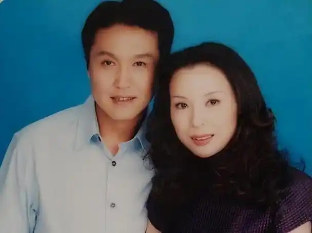 傅晶个人资料老公