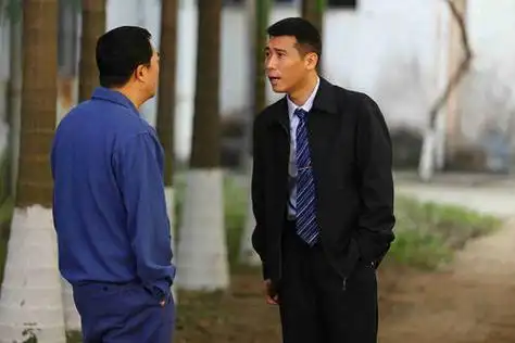 由张嘉译,李乃文,左小青等实力演员联袂主演的电视剧《爷们儿》已在