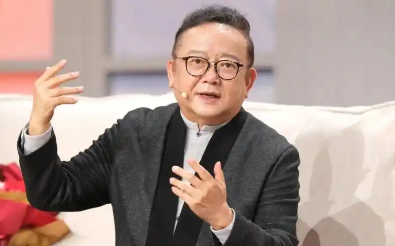 02,王刚,60岁得子