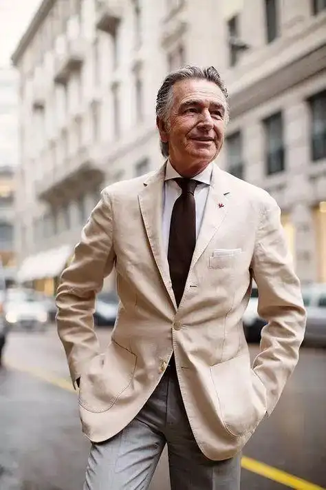 新申亚麻大师时尚无关年龄潮男大叔演绎亚麻西装的魅力