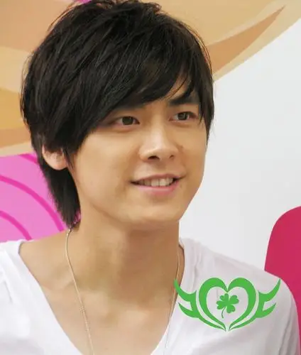 国民校草李易峰能胜任吧