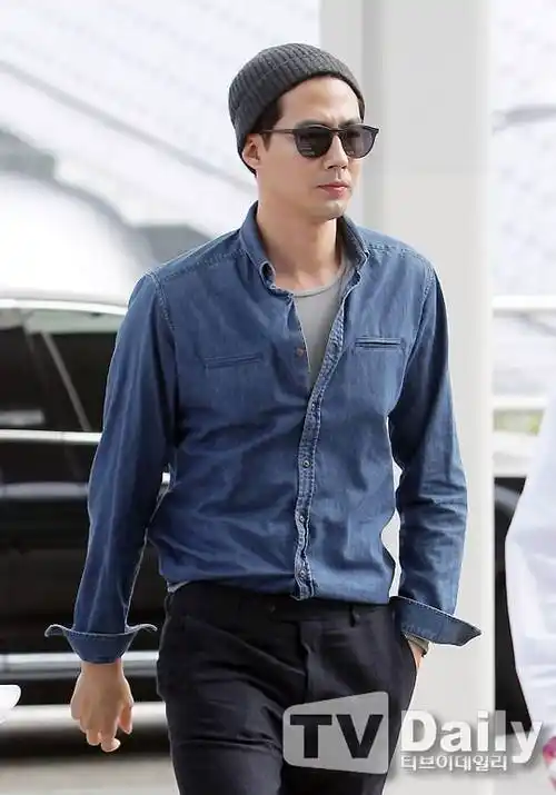 【赵寅成】【活动】0520下午 仁川机场飞赴新加坡-马来西亚宣传《那年