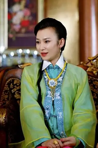 俞小凡唐熙嫁入豪门地面热播戏中争风吃醋