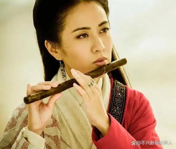 回顾从古装女神到炒作戏精,42岁叶璇是真"发疯"还是拿捏流量密码