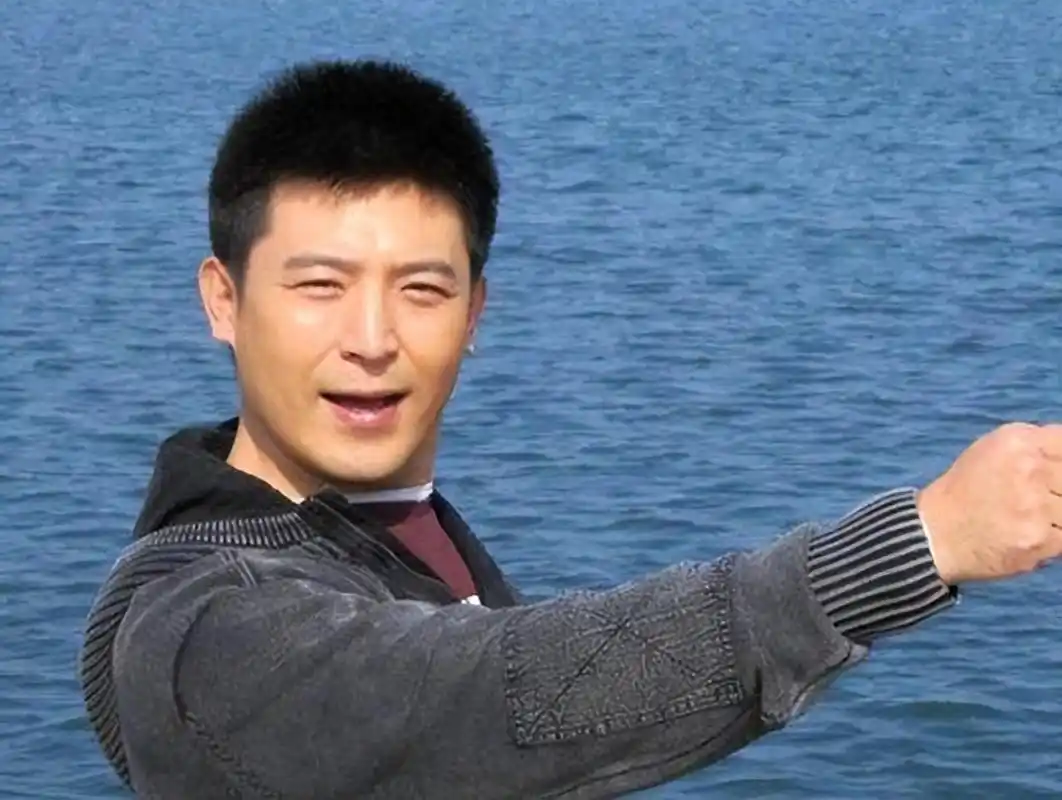 回顾孙涛:娶同学李莉结婚27年被拿捏,17次上春晚全是媳妇的功劳