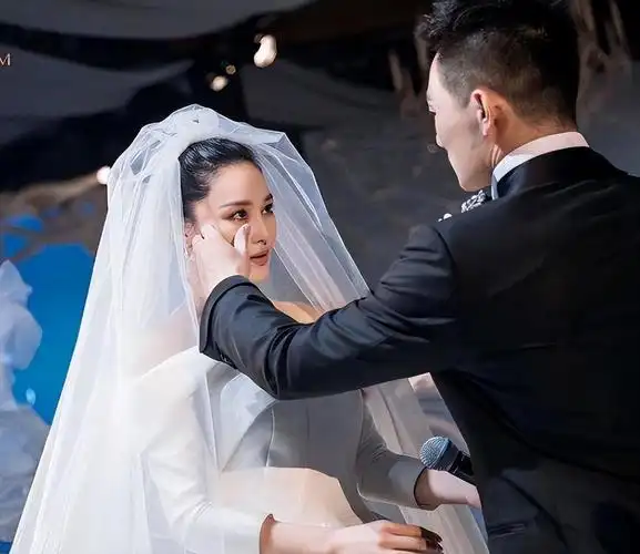 回顾种菜女神张馨予嫁给何捷才明白双向奔赴的爱情有多甜