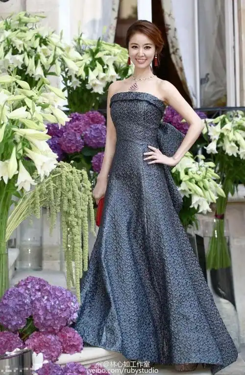 看了47岁林心如的穿搭我发现穿对基因风格方能时尚又减龄