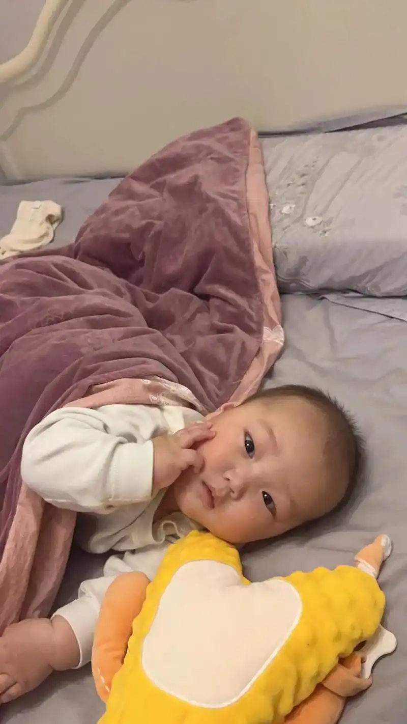 六个月的崽子体检身高73,体重20.医生说达到了九个月宝宝的 - 抖音