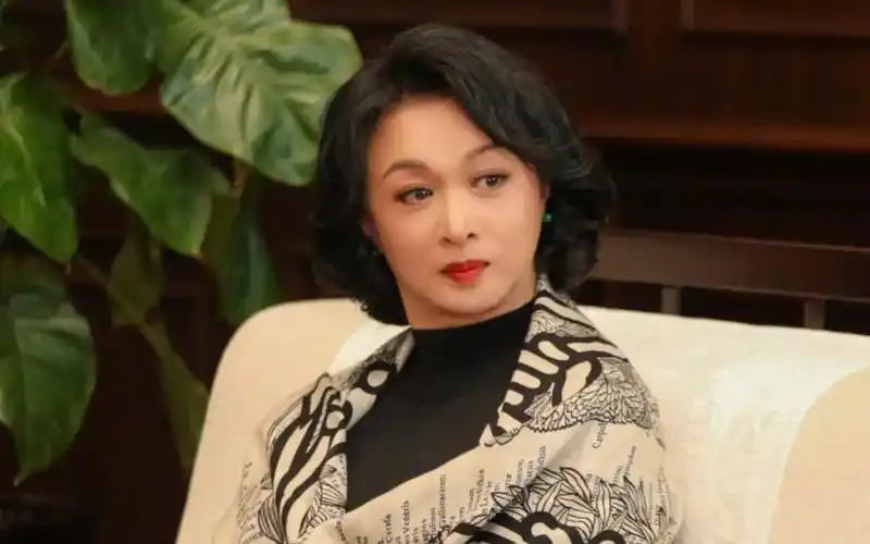 金星被指暗讽董明珠王自如引热议后,回复网友疑似否认传言
