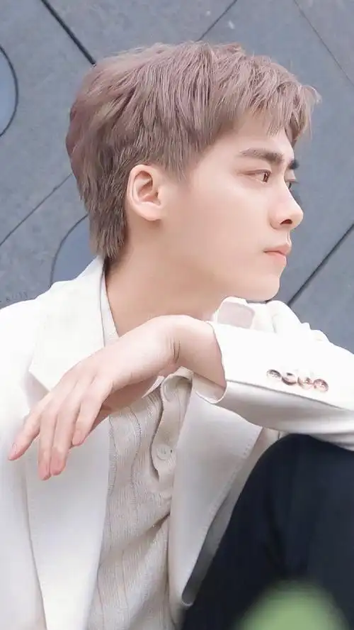 李易峰限定发色##李易峰时尚先生六月刊封面