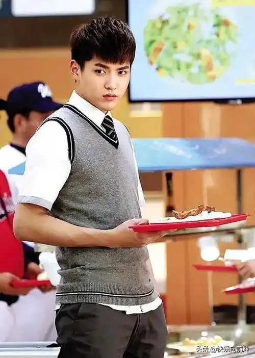 吴亦凡被判13年:糟糕的原生家庭,是他堕落的重要原因