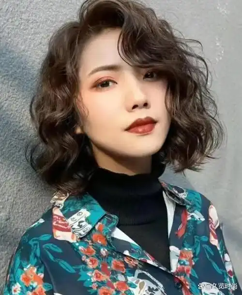 短发烫发发型有哪些?试试这几款,时髦洋气,显气质还有高级感