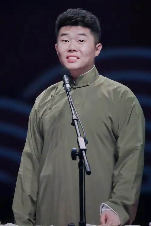 超话#人间甜饼周九良##周九良不止千面#小甜饼六连~(p5p6过于可爱了