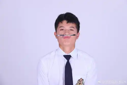 摇啊笑啊桥猎豹队队长雷华