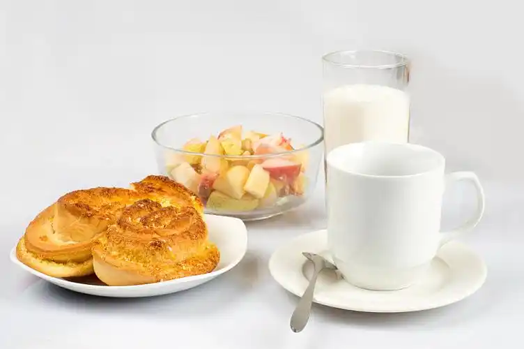早餐,营养,面包,牛奶,水果,大浅盘_高清图片_全景视觉