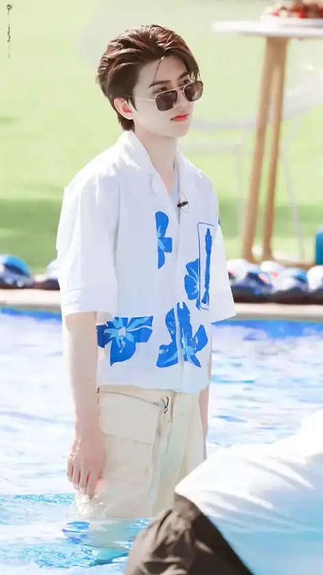 蔡徐坤打篮球在偶像哪一期