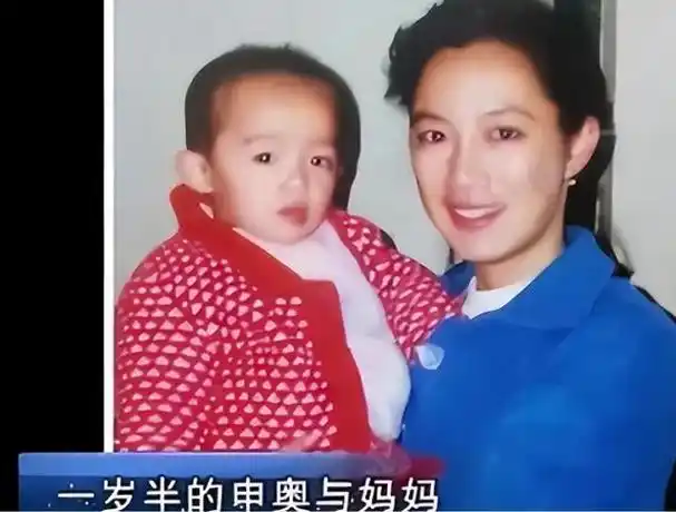 回顾《地下交通站》华丽配角:牛人数不过来,客串的成相声界大佬