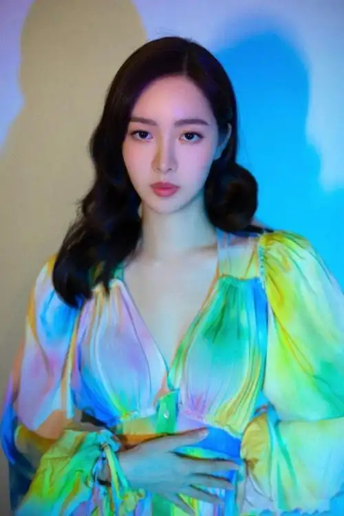 邓超文精神打压赵尧珂,穷还嘴硬是落难王子,不允许接