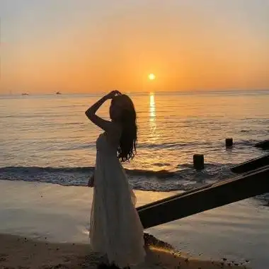 美女头像背影唯美高清,精致女人背影图片唯美_女生头像_头像控