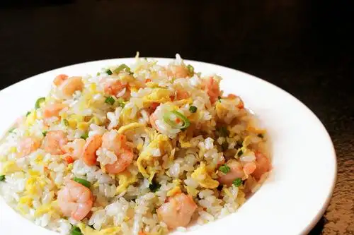 虾仁蛋炒饭