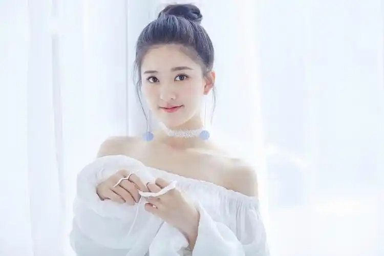 性感美女,美女写真,明星壁纸,时尚壁纸,赵露思,性感,美女,明星,时尚