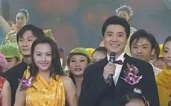 "霍水仙"曹颖:曾是"央视一姐",结婚后这些年怎样了?