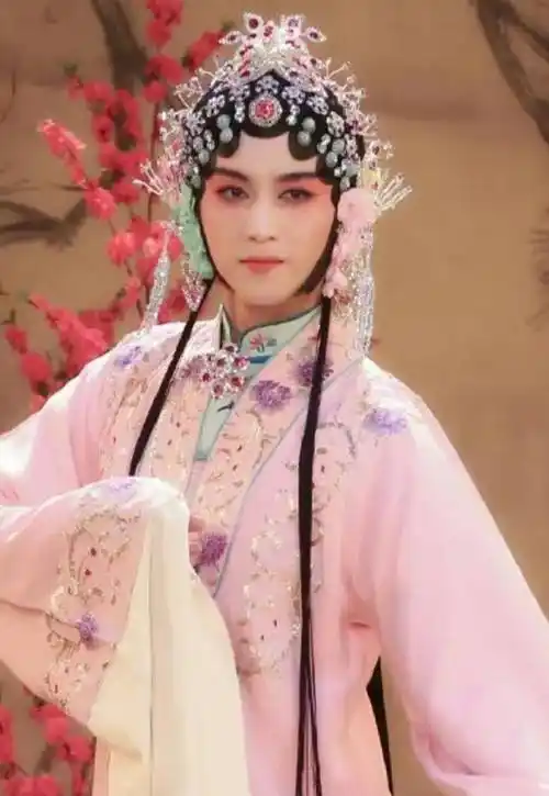 盘点娱乐圈明星男扮女装第一位辣眼睛最后一位成为经典