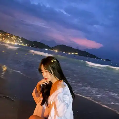 海边女头 二传注明/ 阿黎