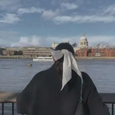 淡淡忧伤的唯美背影头像