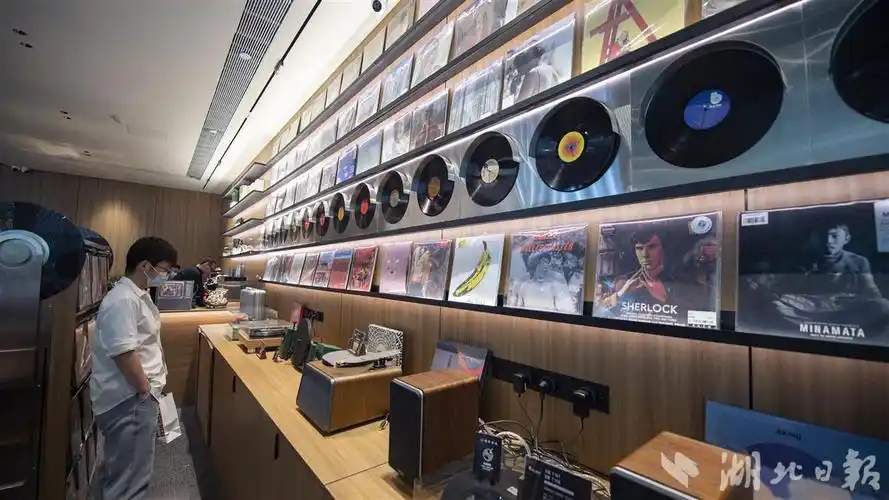国际唱片店日武汉唱片店文化受年轻人追捧