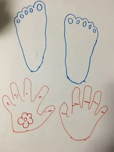 小手小脚,有趣,画完我们一起涂上了漂亮的指甲油