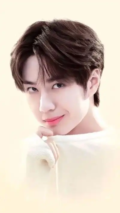 王一博陈情令古装男神帅哥壁纸明星偶像可爱头像天天向上/极限青春