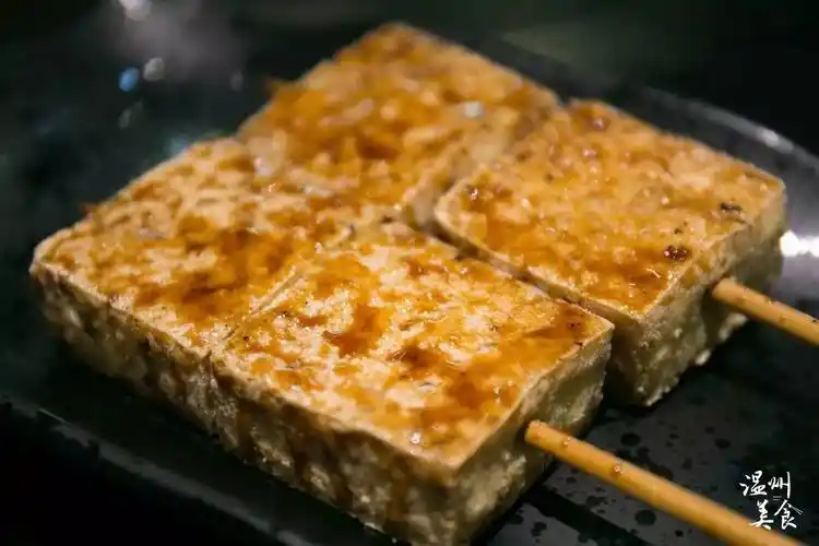 臭豆腐 ￥9元/2串