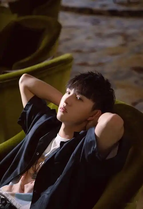 专访郑伟丨成为一个没有存在感的演员